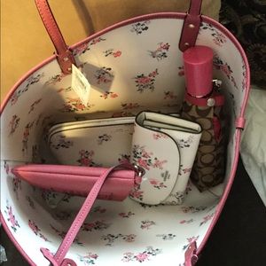 Coach Bags - Coach Matching Lot Coach Bags - Coach Matching Lot